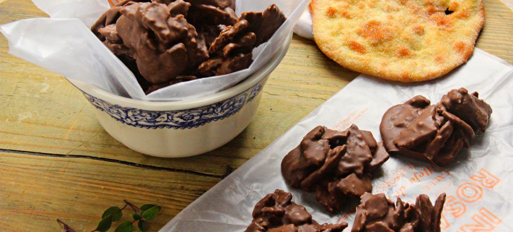 ROCAS DE CHOCOLATE CON TORTAS DE ACEITE INÉS ROSALES CON NARANJA