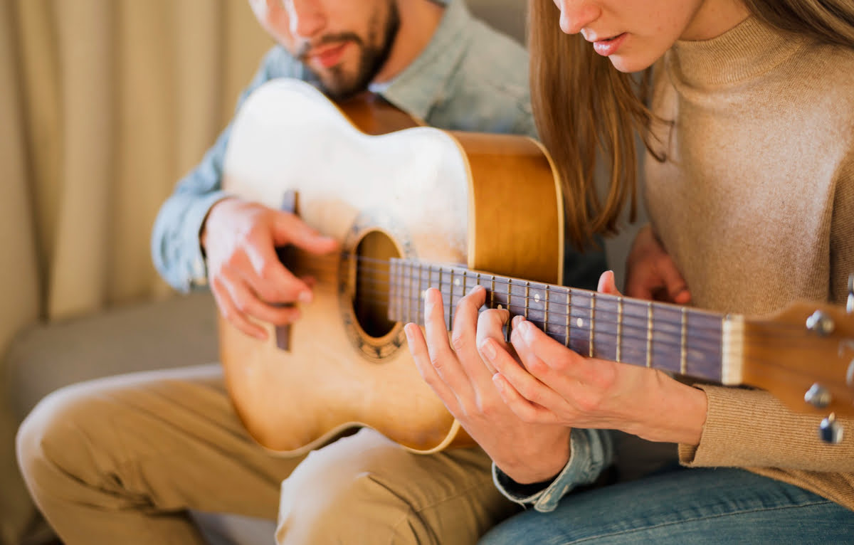 cual es mas dificil guitarra clasica o flamenca